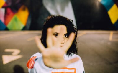 „A NEM egy teljes mondat”: asszertív kommunikáció Nőknek